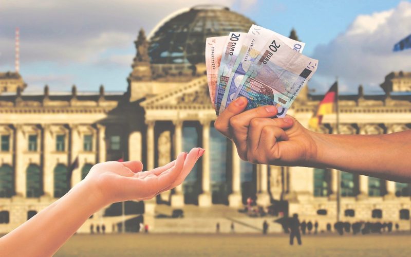 сколько денег нужно в Германии