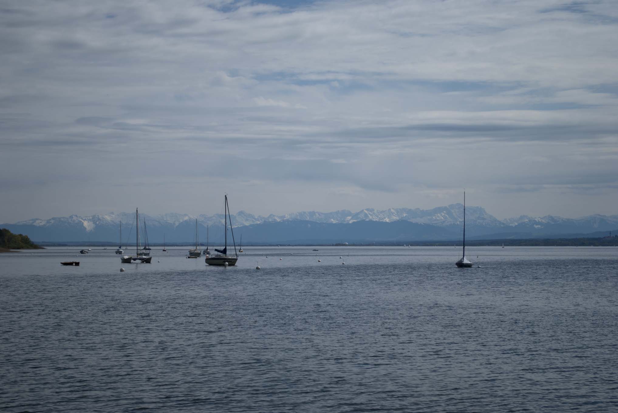 озеро Аммер (Ammersee), Штарнбергер (Starnberger See), Андексское аббатство (Kloster Andechs) и Альпы