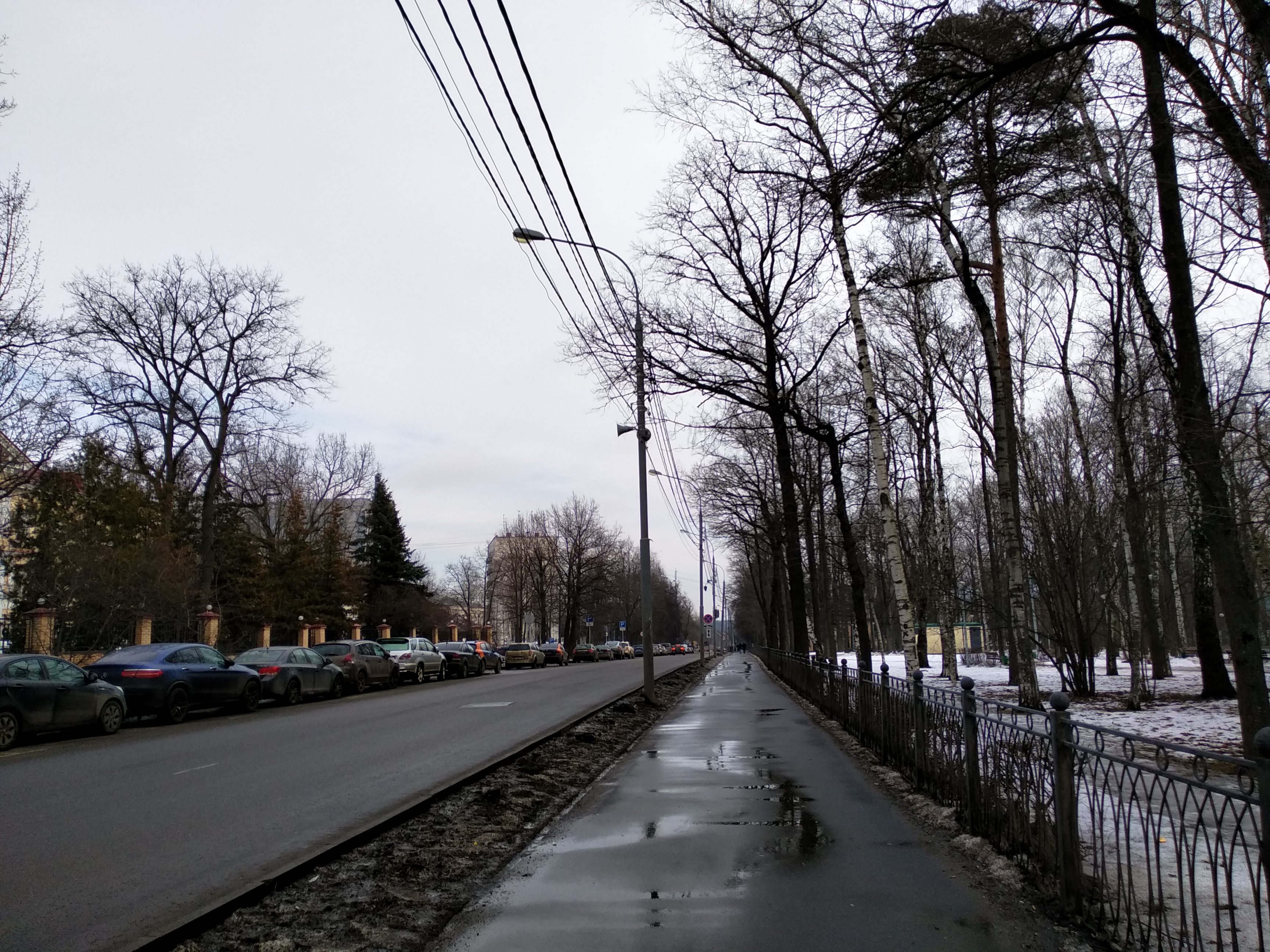 Где поесть во Внуково недорого